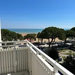 Отель Franca